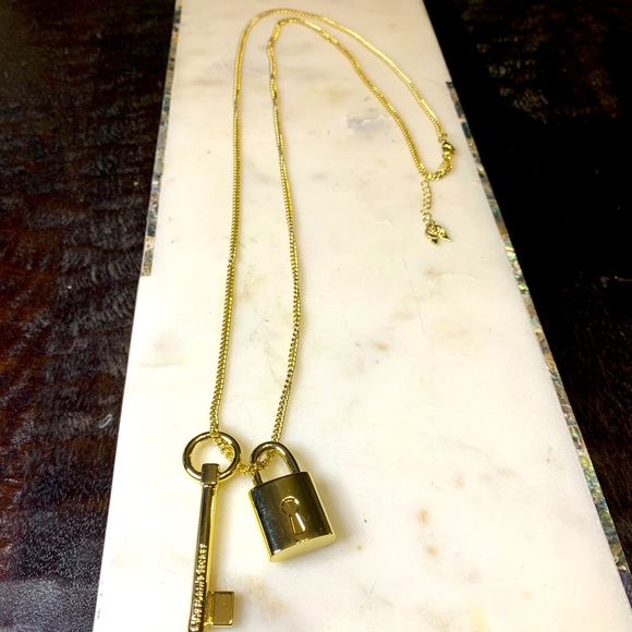 Victoria's Secret Jewelry - jewelry Victoria’s Secret lock & key gold necklace